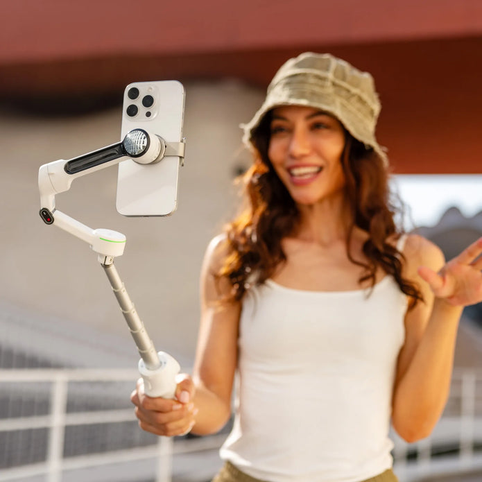 Insta360 Flow 2 Pro Creator Bundle